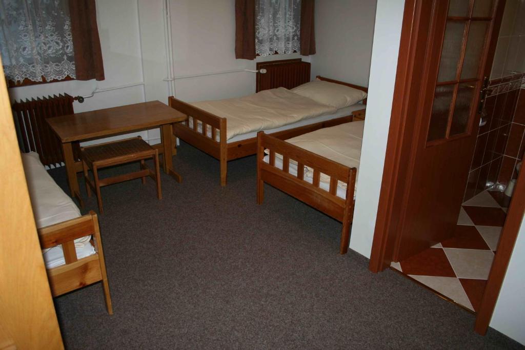 Hotel Flora Dolni Misecky Витковице Номер фото